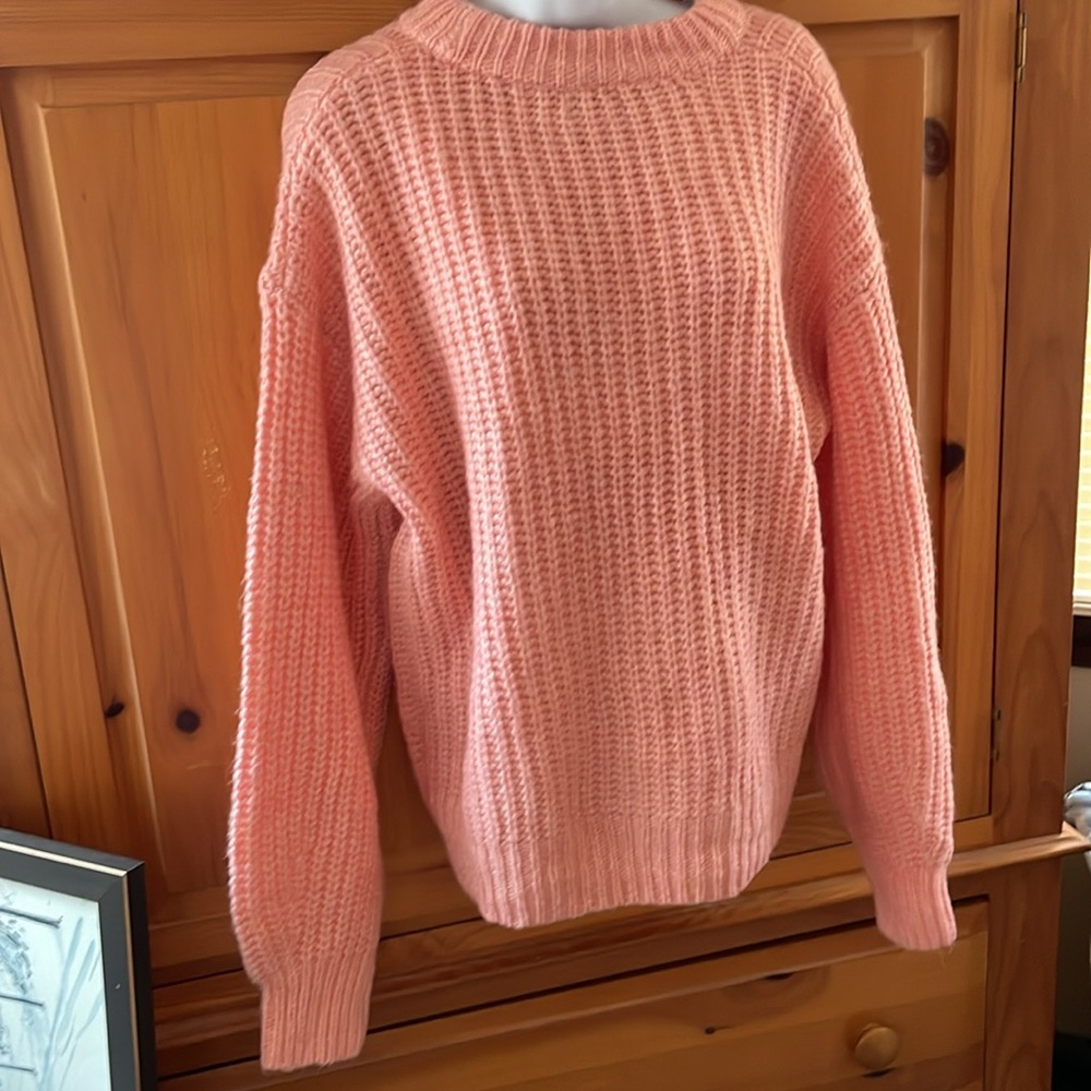 Pink Sweater πΈπ - Picture 10 of 16